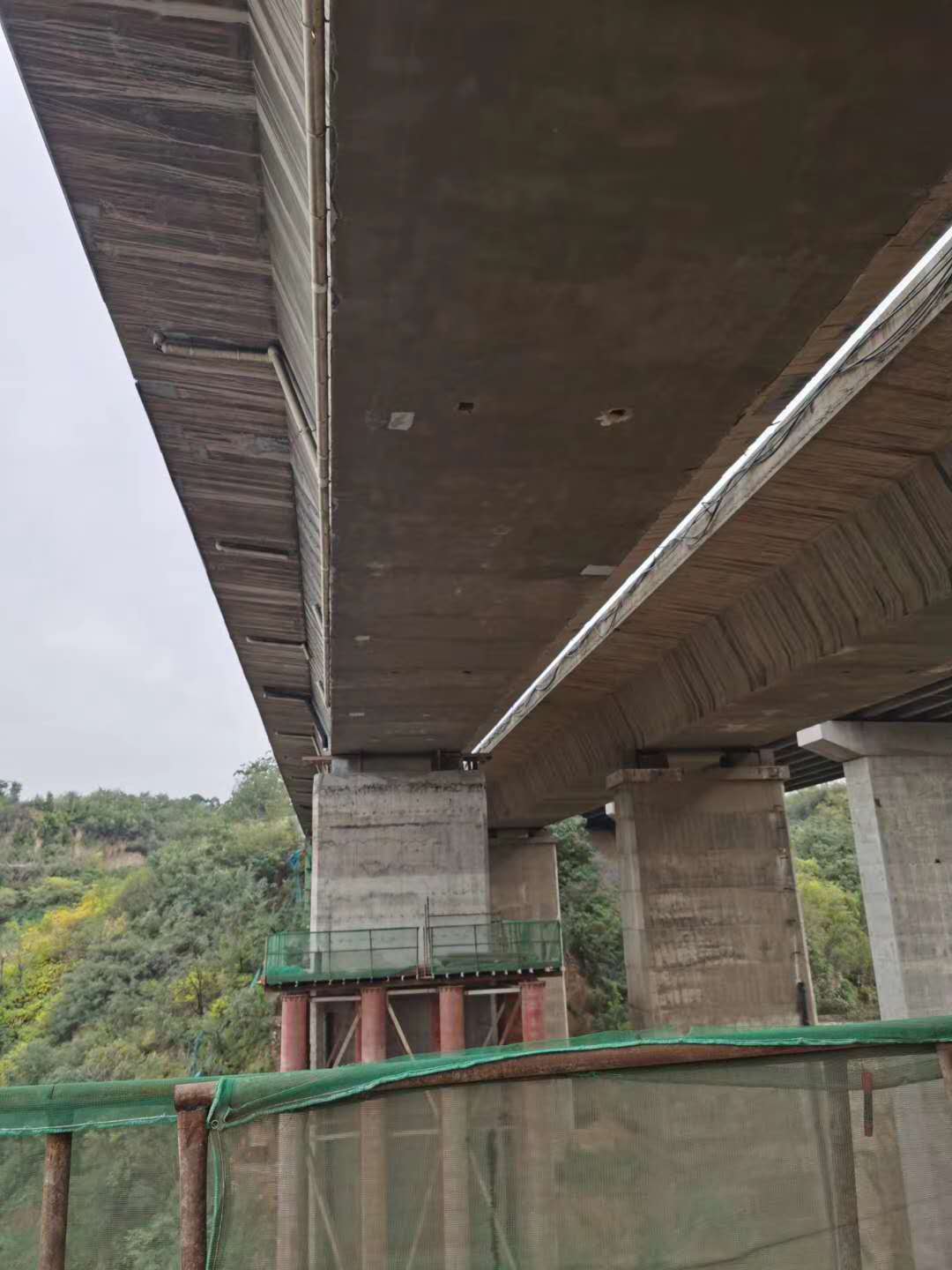 新乡桥梁加固前制定可行设计方案图并用对施工方法